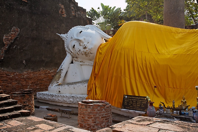 Wat Yai Chai Monkon-034